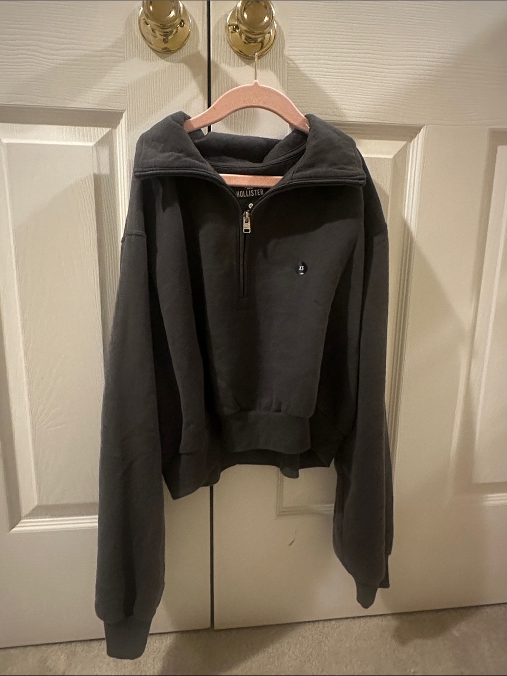 Hollister Women’s Dark Charcoal Quarter-Zip Pullover